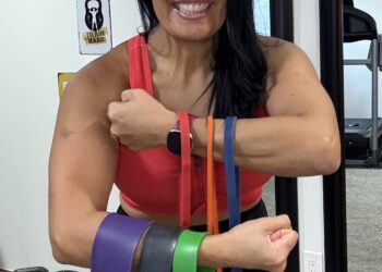 8 Benefits of Resistance Band Training for Beginners